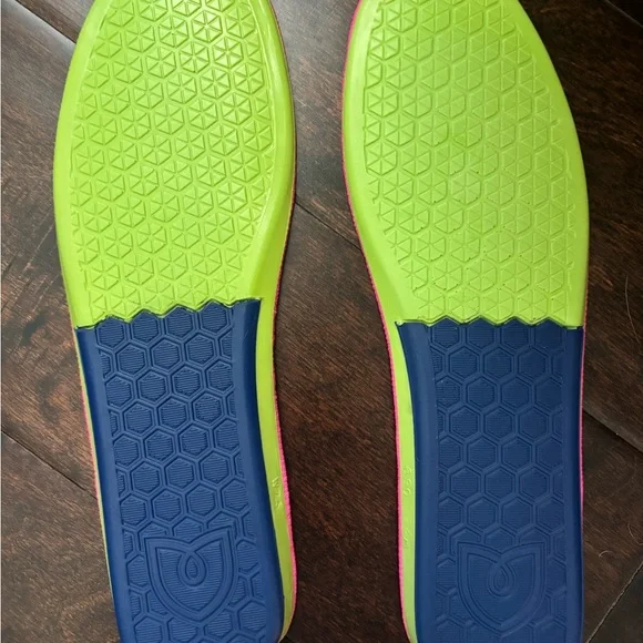 Rothy's the Driver in Raspberry - Picture 7 of 7